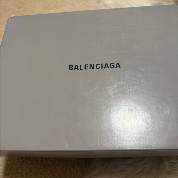 100% authentic BALENCIAGA track sneakers size 37 - Picture 2 of 8